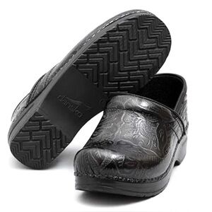 Dansko Womens Black Patterned Loafers